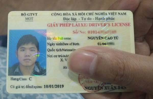 Hướng dẫn cấp đổi giấy phép lái xe ô tô mới khi đã hết hạn tại Hà Nội